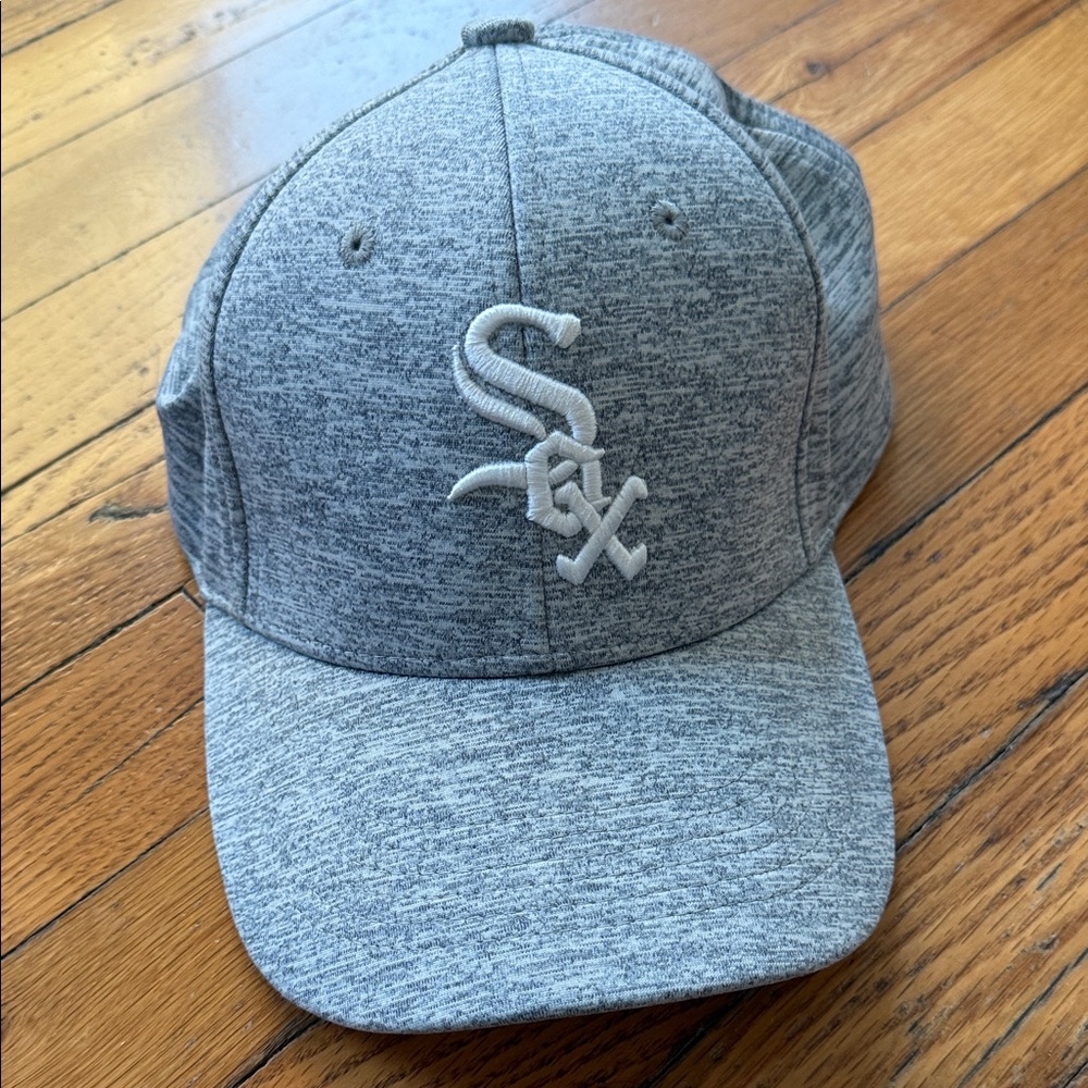 Gray White Sox Baseball Cap